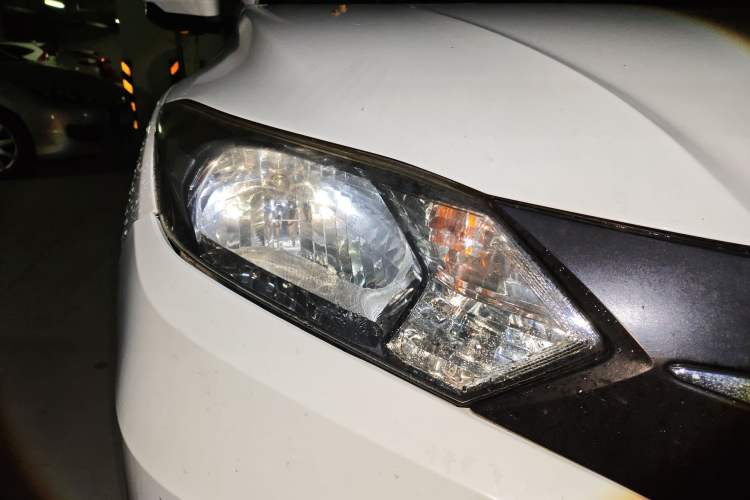 Used Honda Vezel 2018 1.5L CVT 2WD Technology Elite Model Right Front Headlight