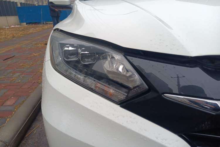 Used Honda Vezel 2018 1.5L CVT 2WD Technology Elite Model Right Front Headlight