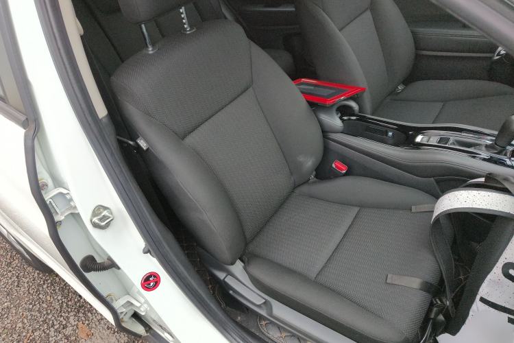 Used Honda Vezel 2018 1.5L CVT 2WD Technology Elite Model Right Front Seat