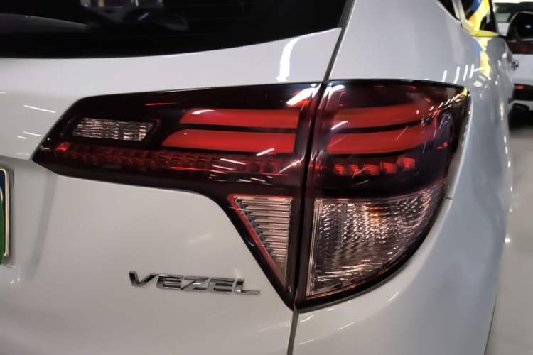 Used Honda Vezel 2018 1.5L CVT 2WD Technology Elite Model Right Rear Taillight