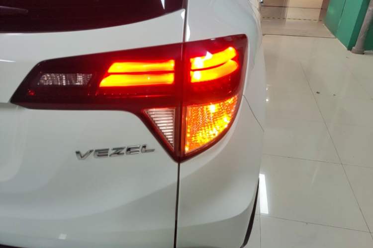 Used Honda Vezel 2018 1.5L CVT 2WD Technology Elite Model Right Rear Taillight