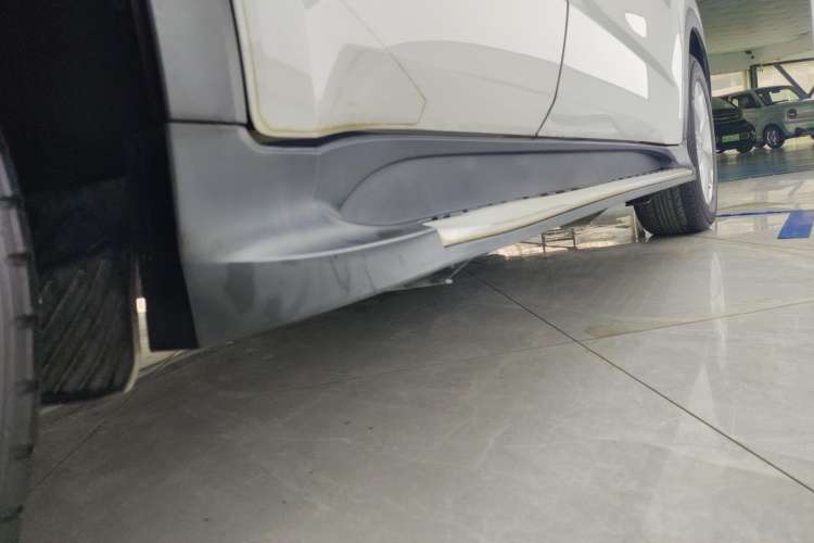 Used Honda Vezel 2018 1.5L CVT 2WD Technology Elite Model Right Side Sill