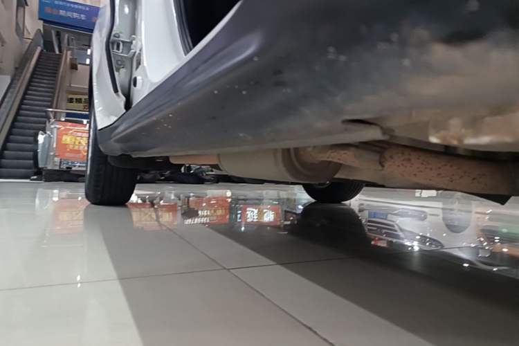 Used Honda Vezel 2018 1.5L CVT 2WD Technology Elite Model Right Side Sill