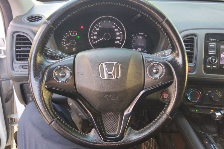 Used Honda Vezel 2018 1.5L CVT 2WD Technology Elite Model Steering Wheel