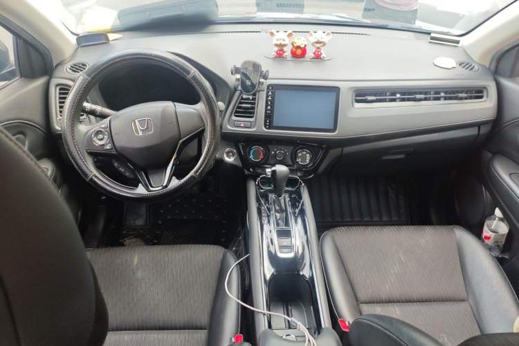 Used Honda Vezel 2019 1.5L CVT Luxury Model China VI Center Console