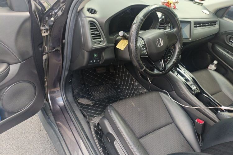 Used Honda Vezel 2019 1.5L CVT Luxury Model China VI Driver Seat