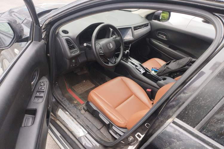 Used Honda Vezel 2019 220 TURBO CVT Elite Edition China VI Driver Seat