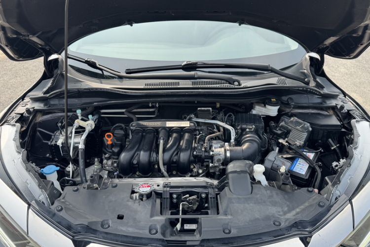 Used Honda Vezel 2019 1.5L CVT Pioneer Edition China VI Engine Bay