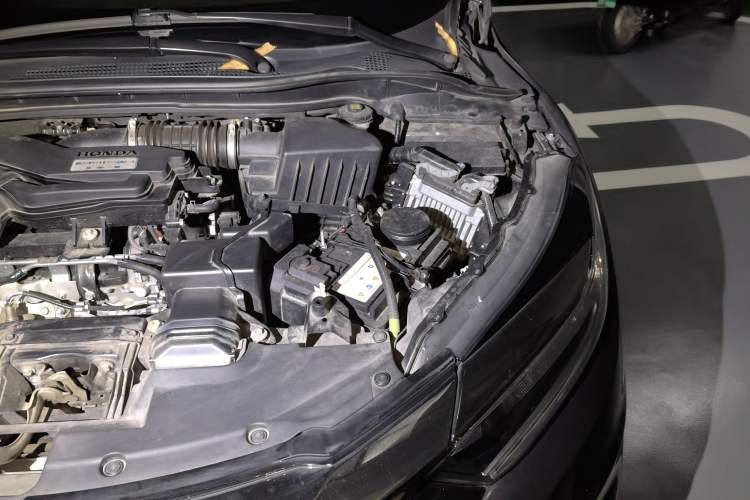 Used Honda Vezel 2019 220 TURBO CVT Luxury Edition China V Emission Standard Engine Bay Left