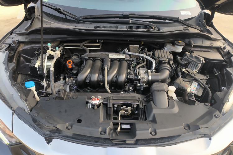 Used Honda Vezel 2019 1.5L CVT Luxury Model China V Engine Bay