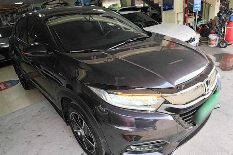 Used Honda Vezel 2019 220 TURBO CVT Luxury Edition China VI Front Right 45 Deg