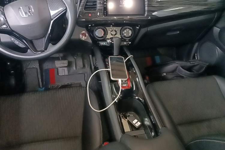 Used Honda Vezel 2019 1.5L CVT Luxury Model China VI Gear Lever
