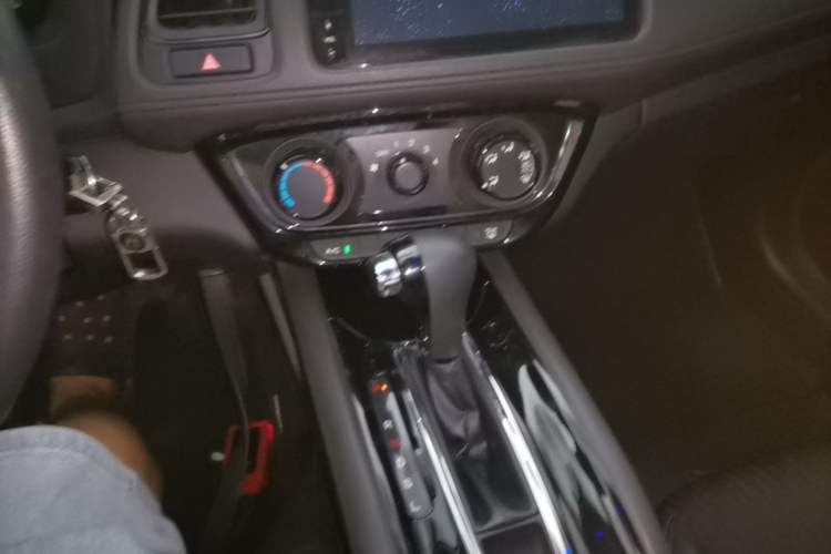 Used Honda Vezel 2019 1.5L CVT Pioneer Edition China VI Gear Lever