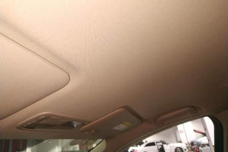 Used Honda Vezel 2019 220 TURBO CVT Elite Edition China VI Headliner