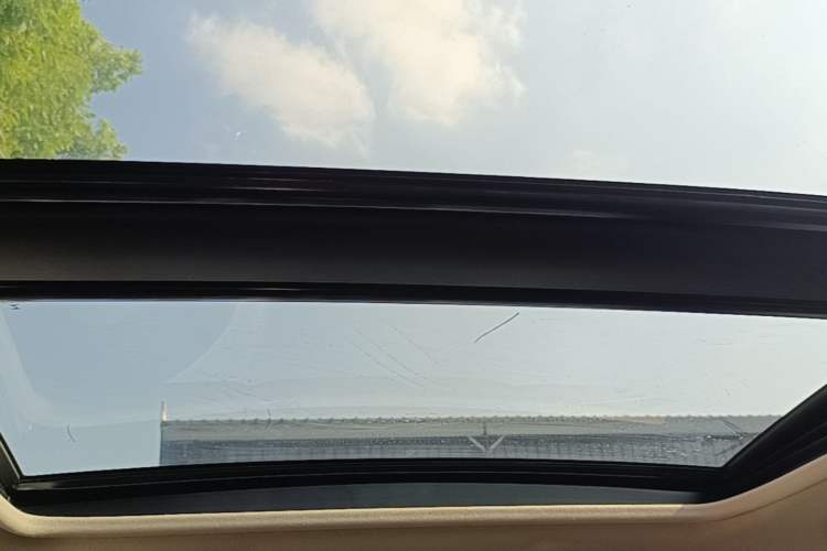 Used Honda Vezel 2019 220 TURBO CVT Luxury Edition China V Emission Standard Headliner