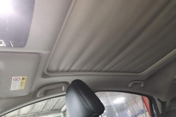 Used Honda Vezel 2019 1.5L CVT Pioneer Edition China VI Headliner