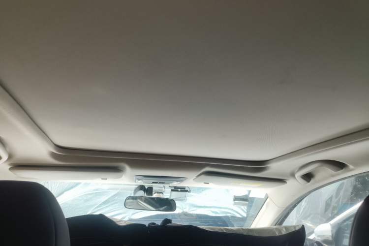 Used Honda Vezel 2019 220 TURBO CVT Luxury Edition China VI Headliner