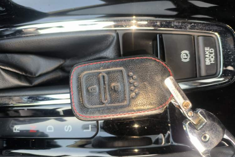 Used Honda Vezel 2019 1.5L CVT Luxury Model China V Interior 1