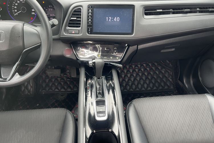 Used Honda Vezel 2019 220 TURBO CVT Luxury Edition China VI Interior 11
