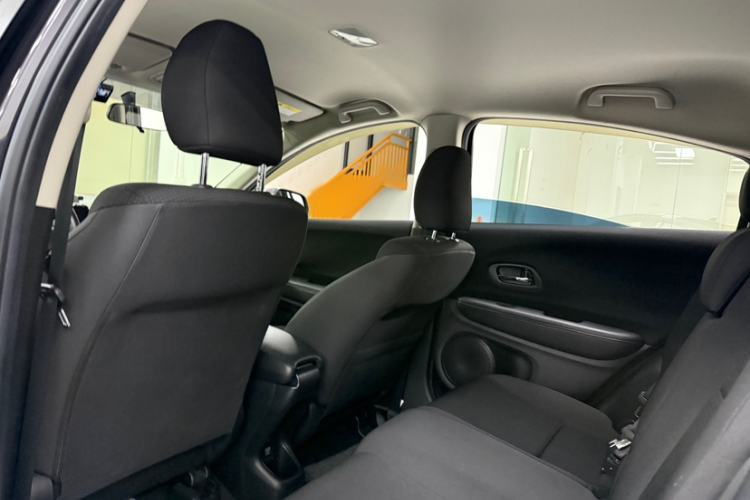 Used Honda Vezel 2019 220 TURBO CVT Elite Edition China VI Interior 3