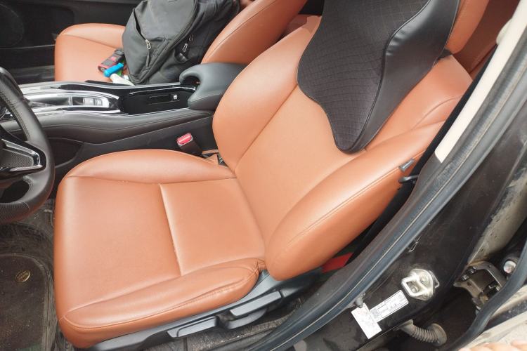 Used Honda Vezel 2019 220 TURBO CVT Elite Edition China VI Left Front Seat