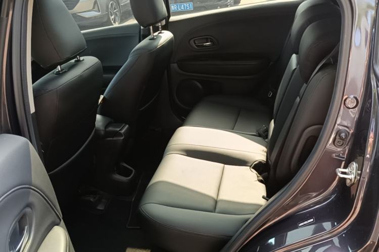 Used Honda Vezel 2019 220 TURBO CVT Luxury Edition China V Emission Standard Left Rear Seat