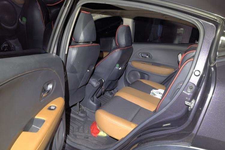 Used Honda Vezel 2019 220 TURBO CVT Luxury Edition China V Emission Standard Left Rear Seat