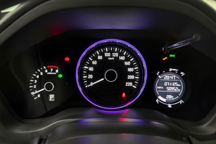 Used Honda Vezel 2019 220 TURBO CVT Elite Edition China VI Odometer Close Up