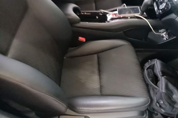 Used Honda Vezel 2019 1.5L CVT Luxury Model China VI Right Front Seat