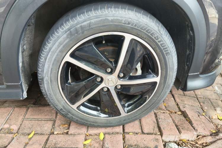 Used Honda Vezel 2019 1.5L CVT Luxury Model China VI Right Front Wheel Hub