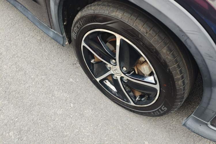 Used Honda Vezel 2019 1.5L CVT Luxury Model China VI Right Front Wheel Hub