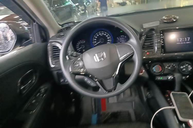 Used Honda Vezel 2019 1.5L CVT Luxury Model China VI Steering Wheel