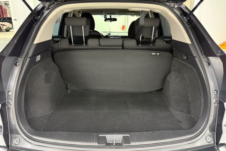 Used Honda Vezel 2019 220 TURBO CVT Elite Edition China VI Trunk