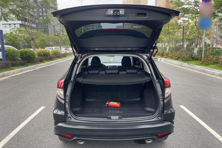 Used Honda Vezel 2019 220 TURBO CVT Luxury Edition China VI Trunk