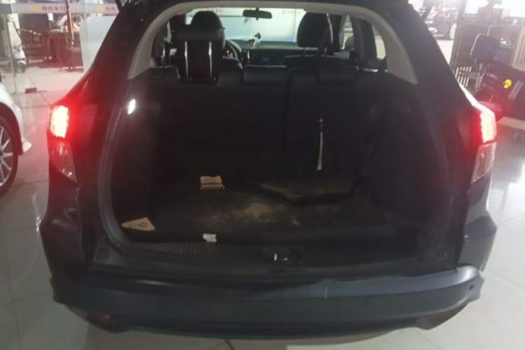 Used Honda Vezel 2019 1.5L CVT Pioneer Edition China VI Trunk