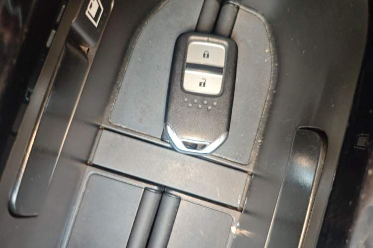 Used Honda Vezel 2019 1.5L CVT Luxury Model China VI Vehicle Key