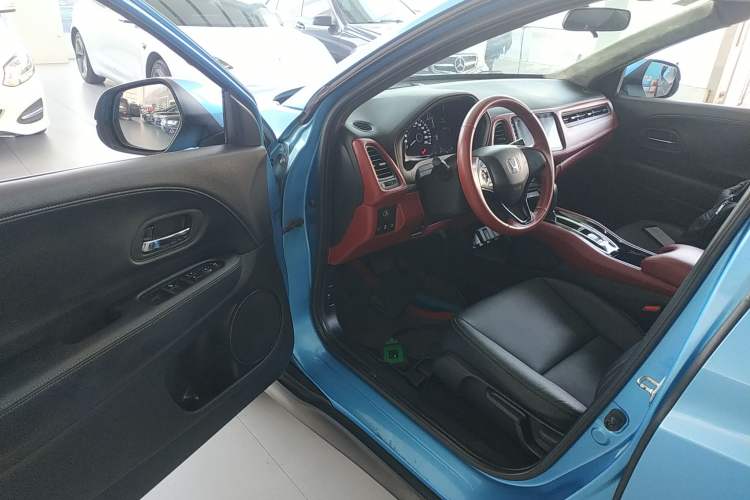 Used Honda Vezel 2019 1.5L CVT Luxury Model China VI Driver Seat