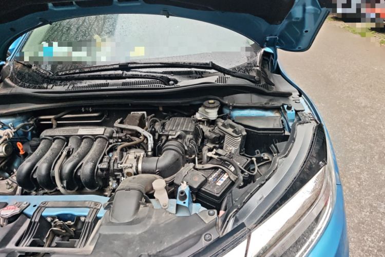 Used Honda Vezel 2019 1.5L CVT Luxury Model China VI Engine Bay Left