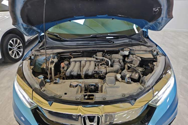 Used Honda Vezel 2019 1.5L CVT Luxury Model China VI Engine Bay