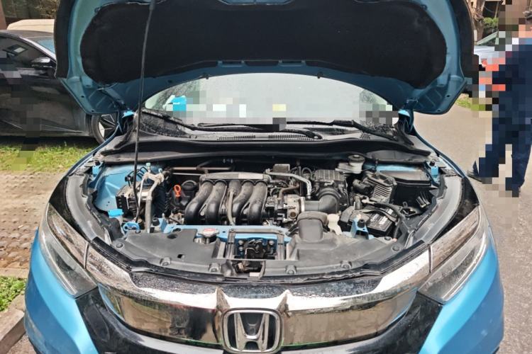 Used Honda Vezel 2019 1.5L CVT Luxury Model China VI Engine Bay