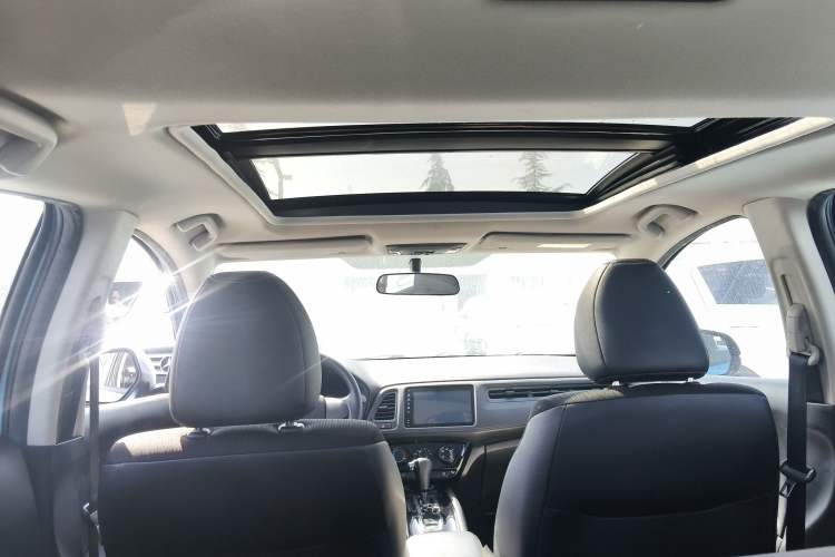 Used Honda Vezel 2019 1.5L CVT Pioneer Edition China VI Headliner