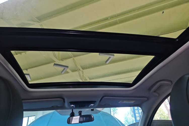 Used Honda Vezel 2019 1.5L CVT Luxury Model China VI Headliner