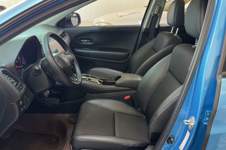 Used Honda Vezel 2019 1.5L CVT Luxury Model China VI Interior 1