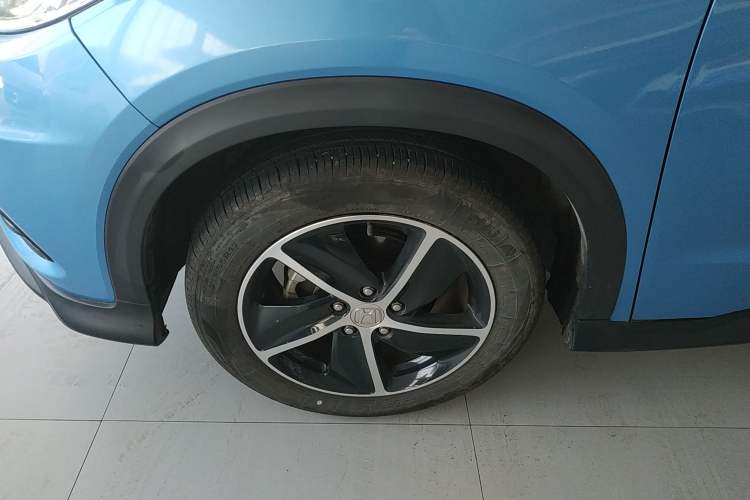 Used Honda Vezel 2019 1.5L CVT Luxury Model China VI Left Front Wheel Hub