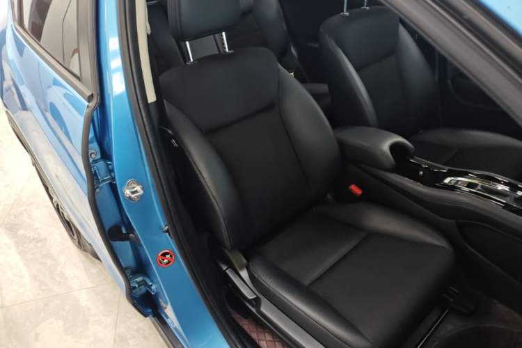 Used Honda Vezel 2019 1.5L CVT Luxury Model China VI Right Front Seat