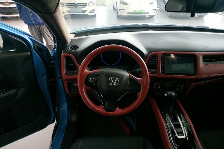 Used Honda Vezel 2019 1.5L CVT Luxury Model China VI Steering Wheel