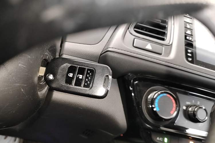 Used Honda Vezel 2019 1.5L CVT Pioneer Edition China V Vehicle Key