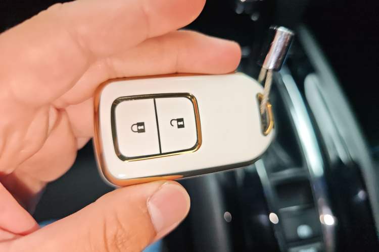 Used Honda Vezel 2019 1.5L CVT Luxury Model China VI Vehicle Key