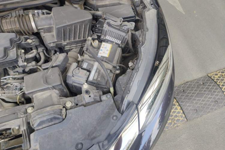 Used Honda Vezel 2019 220 TURBO CVT Luxury Edition China V Emission Standard Engine Bay Left
