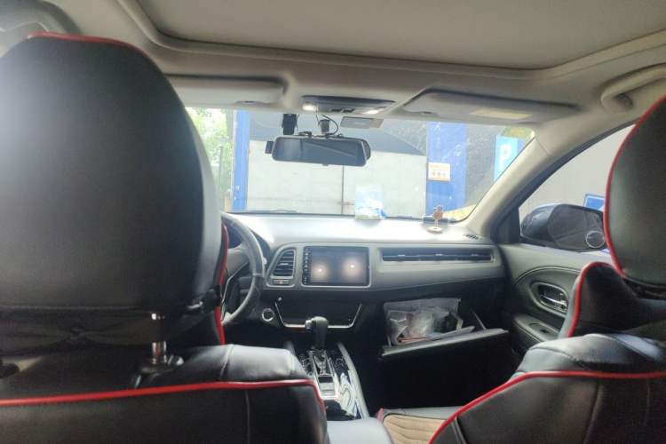 Used Honda Vezel 2019 220 TURBO CVT Luxury Edition China V Emission Standard Headliner